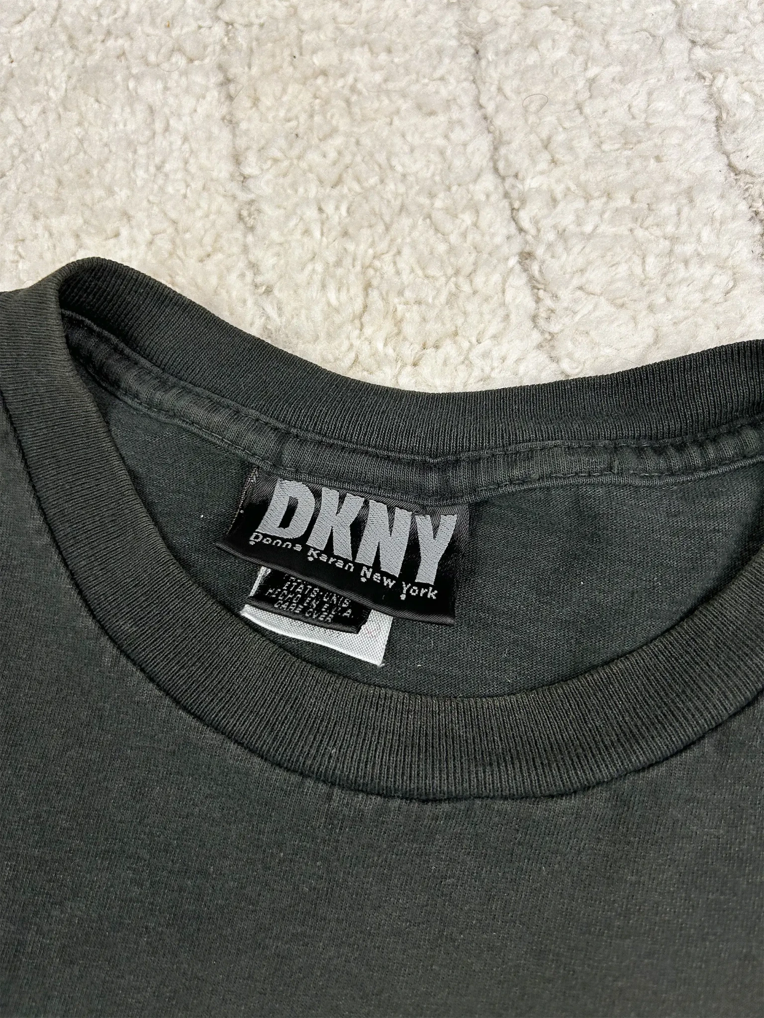 Vintage DKNY T-Shirt Made in USA L - Thriftanova - 